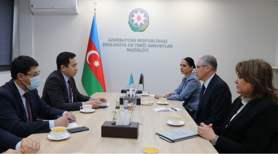muxtar-babayev-qazaxistan-sefiri-ile-cop29-a-hazirligi-muzakire-edib