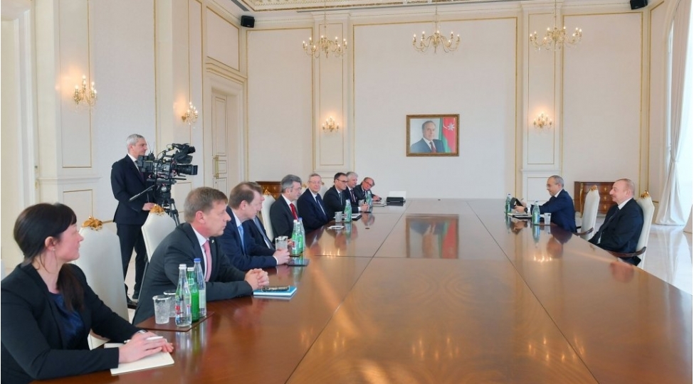 prezident-ilham-eliyev-alman-iqtisadiyyatinin-sherq-komitesinin-sedrini-qebul-edib-fotoyenilenib