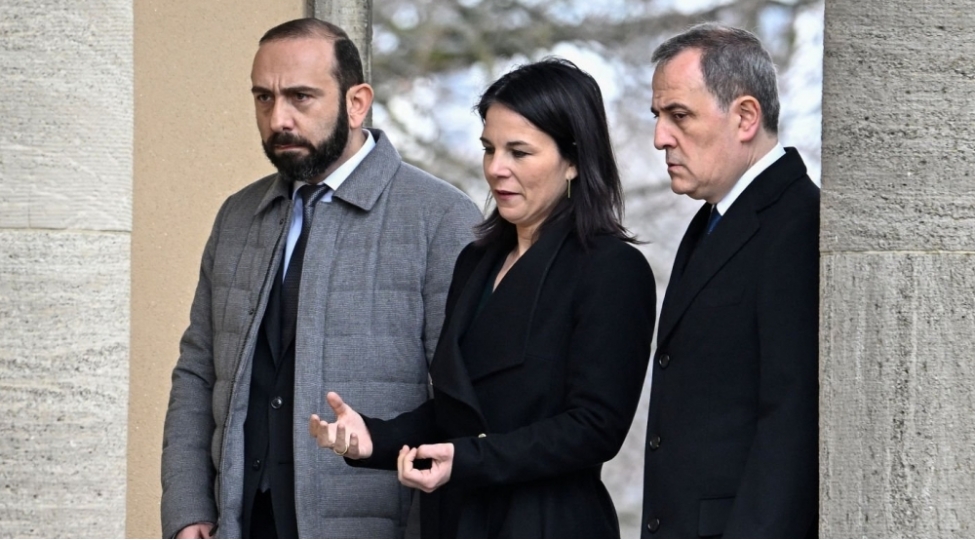 bayramov-mirzoyan-gorushu-bu-gun-de-davam-edecek