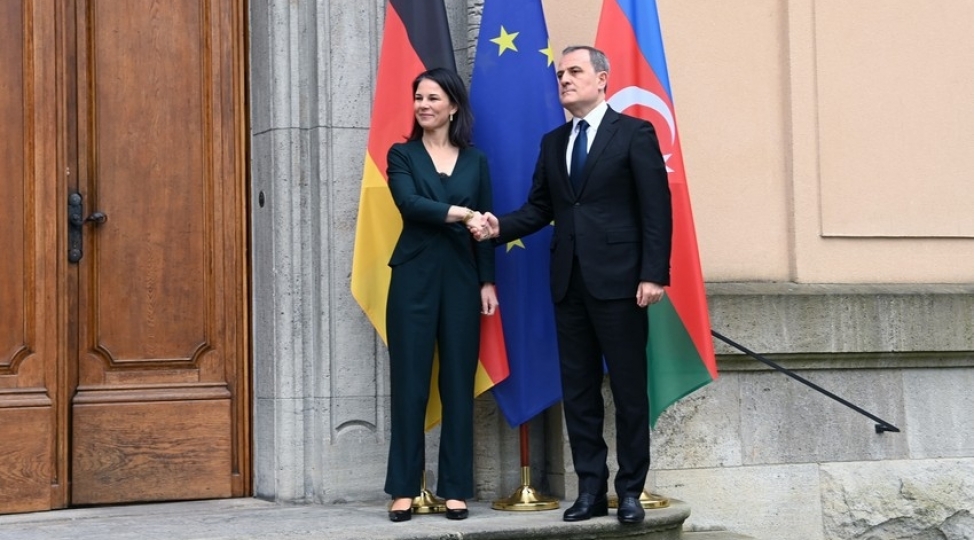 azerbaycan-ve-ermenistan-xin-bashchilari-arasinda-sulh-muqavilesi-layihesi-uzre-danishiqlarin-ikinci-gunu-bashlayib-foto