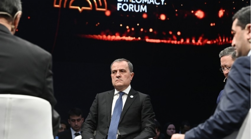 ceyhun-bayramov-turk-dunyasinda-institutlashma-panelinde-chixish-edib