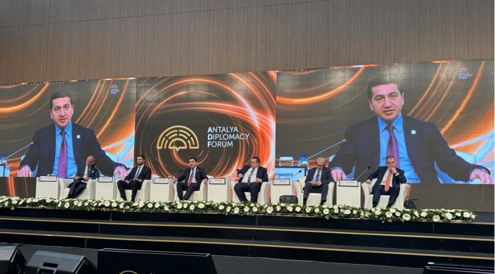 hikmet-haciyev-cenubi-qafqazda-artiq-de-fakto-sulh-var