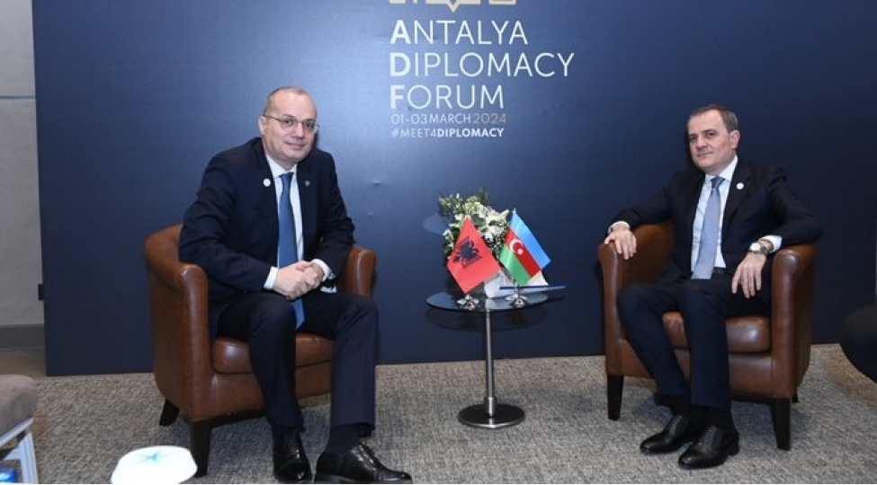 ceyhun-bayramov-turkiyede-albaniyali-hemkari-ile-gorushub