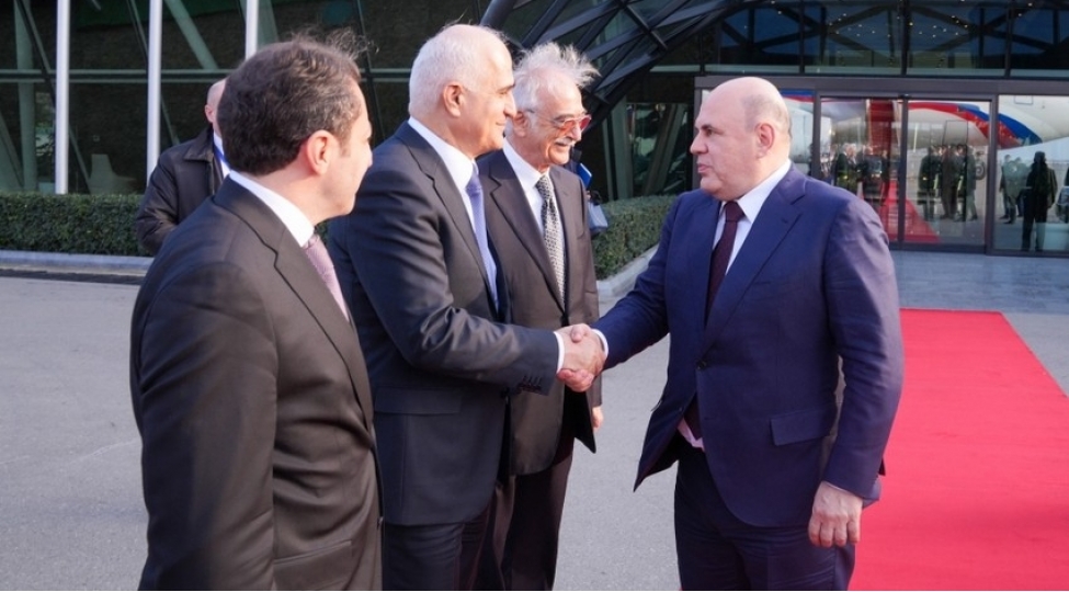 mixail-mishustinin-azerbaycana-seferi-basha-chatib