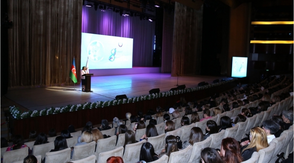 bakida-8-mart-beynelxalq-qadinlar-gunune-hesr-olunan-tedbir-kechirilib-foto