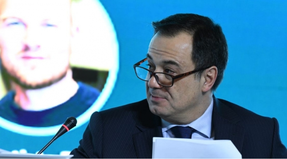 natevanin-heykeli-fransada-vandalizme-meruz-qalib