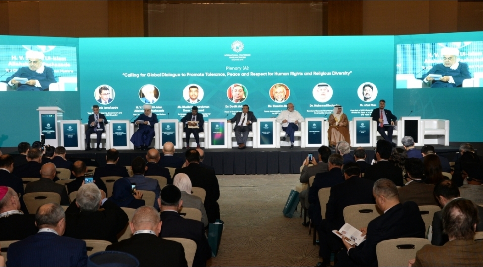 bakida-islamofobiyaya-qarshi-mubarizeye-hesr-edilmish-beynelxalq-konfrans-cherchivesinde-araliq-sessiyalari-teshkil-edilib