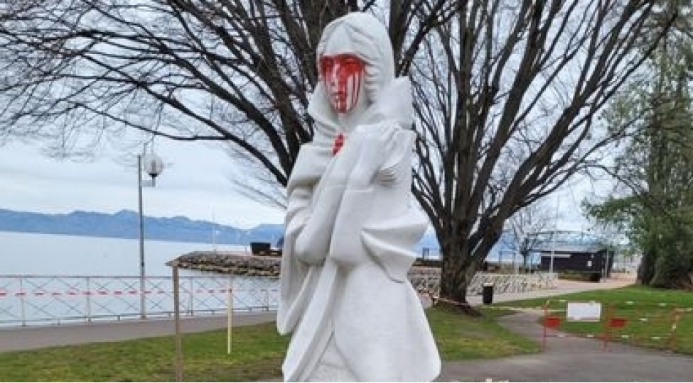 fransanin-vandalizm-simasi