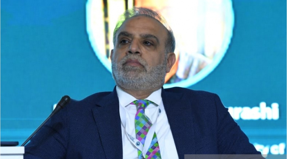 qadinlari-ushaqlari-oldurenler-insan-haqlarindan-danishir-qeterden-olan-numayende