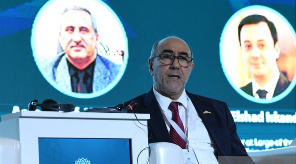 11-sentyabr-hadisesinden-sonra-absh-de-muselmanlara-qarshi-kutlevi-zorakiliq-genishlenib-absh-muselman-teshkilatlari-shurasinin-bash-katibi