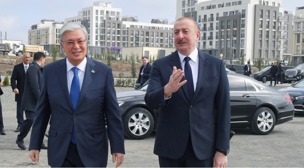 tokayev-fuzuli-sheherinin-bash-plani-ile-tanish-olub