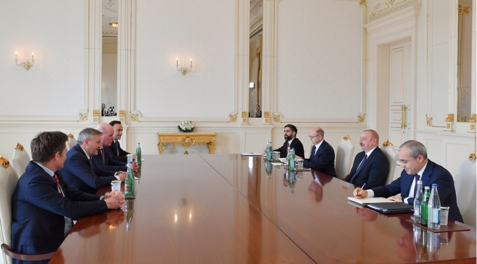 prezident-ilham-eliyev-bp-nin-yeni-bash-icrachi-direktorunu-qebul-edib-yenilenib-2
