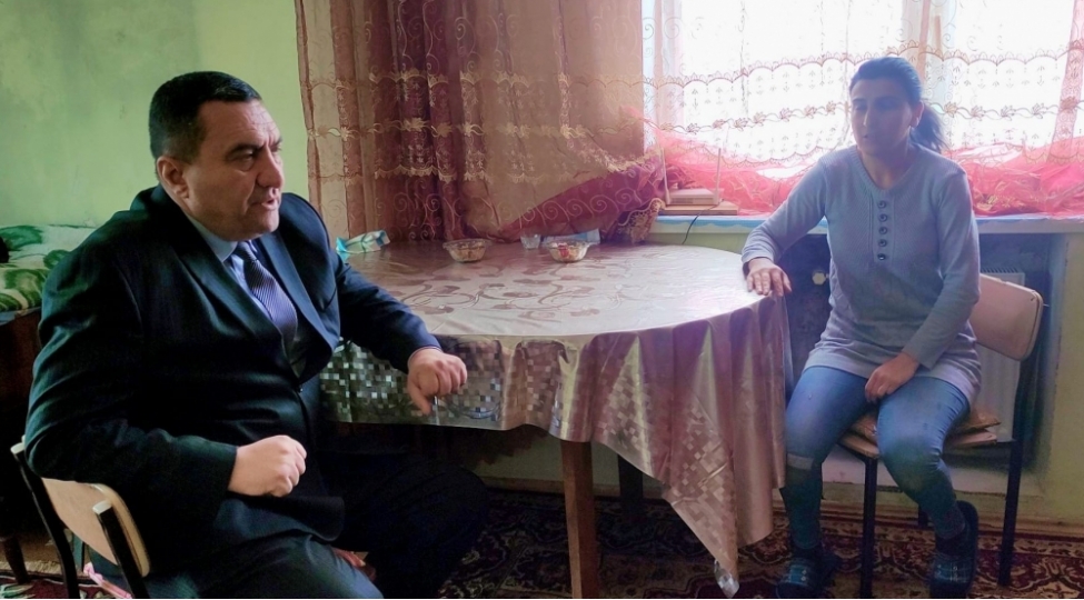 mushfiq-memmedli-shehid-zal-eliyevin-ailesini-ziyaret-edib