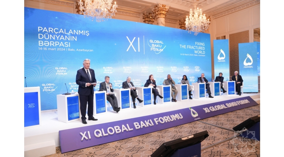qlobal-baki-forumunun-uchuncu-plenar-iclasi-qlobal-idareetmeni-duzeltmek-movzusuna-hesr-olunub