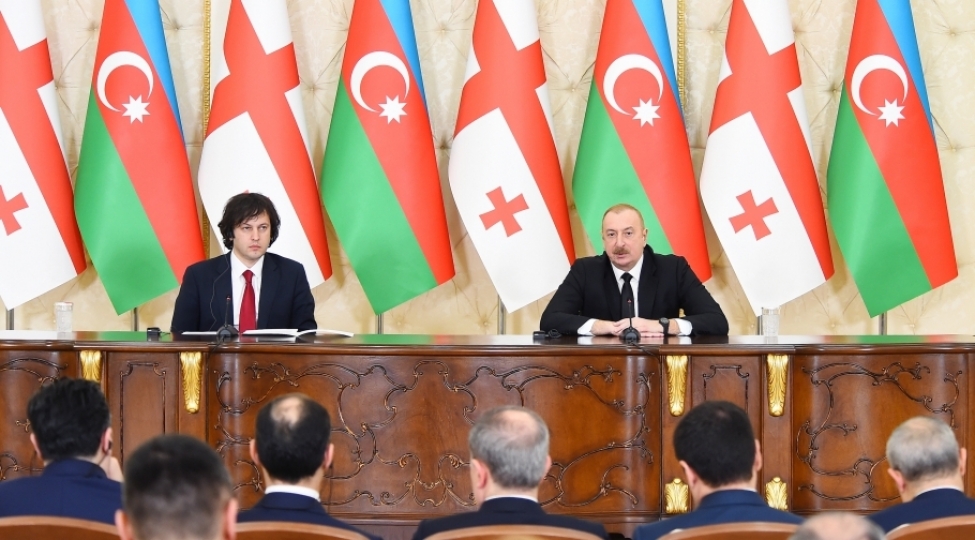 prezident-baki-tbilisi-qars-demir-yolunun-fealiyyeti-bir-chox-olkeler-uchun-celbedici-olacaq