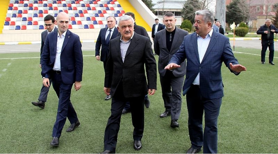 affa-prezidenti-agsu-sheher-stadionuna-baxish-kechirib