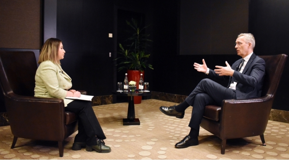 nato-ile-azerbaycan-arasinda-emekdashliq-uchun-yeni-cherchive-senedinin-razilashdirilmasi-uzerinde-ish-apaririq-yens-stoltenberq