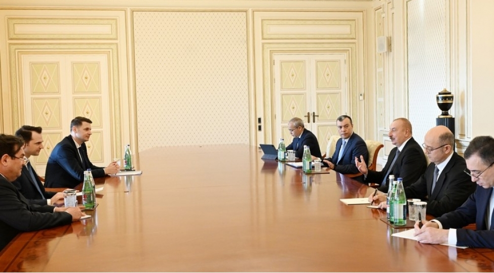 prezident-ilham-eliyev-ruminiyanin-energetika-nazirini-qebul-edib-yenilenibfoto