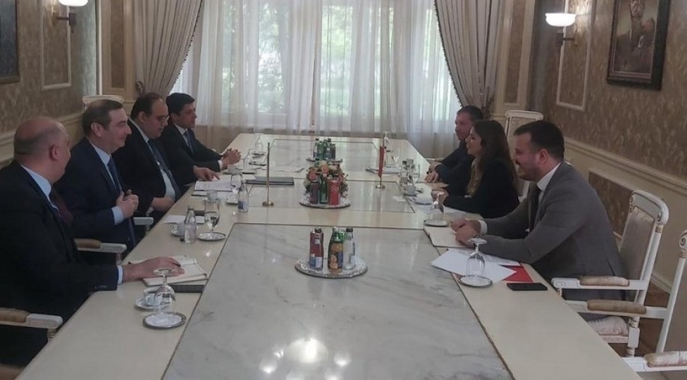 azerbaycan-ve-monteneqro-arasinda-ilk-konsulluq-meslehetleshmeleri-kechirilib-foto