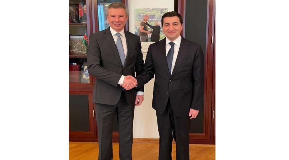 hikmet-haciyev-ukrayna-sefirini-qebul-edib