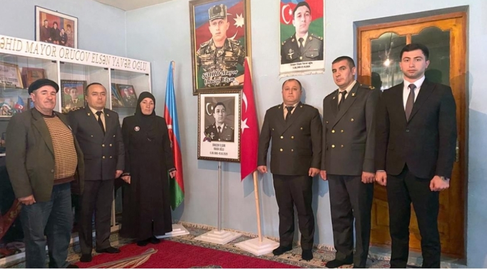 naxchivan-herbi-prokurorlugunun-emekdashlari-shehid-ailelerini-ziyaret-edibler-foto