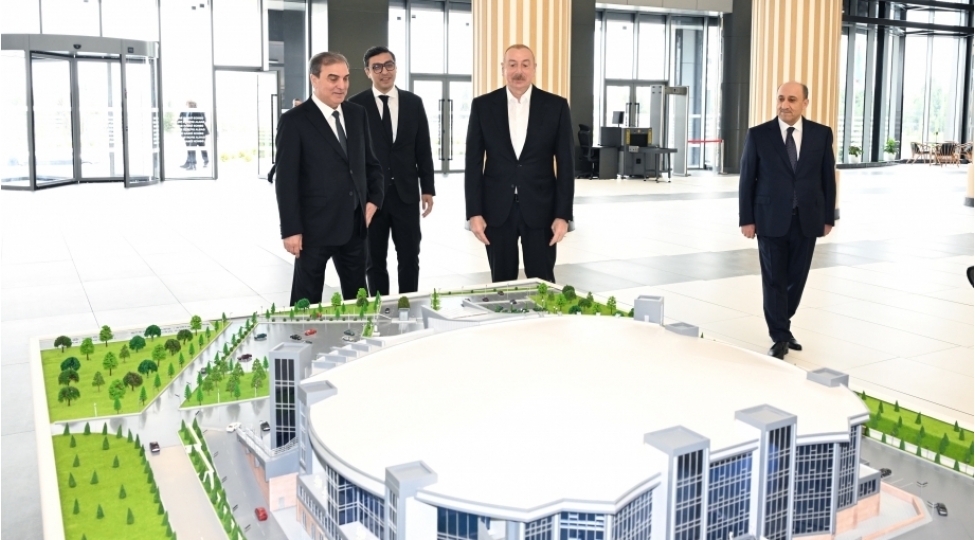 prezident-ilham-eliyev-gence-idman-sarayinin-achilishinda-ishtirak-edib-yenilenibfoto