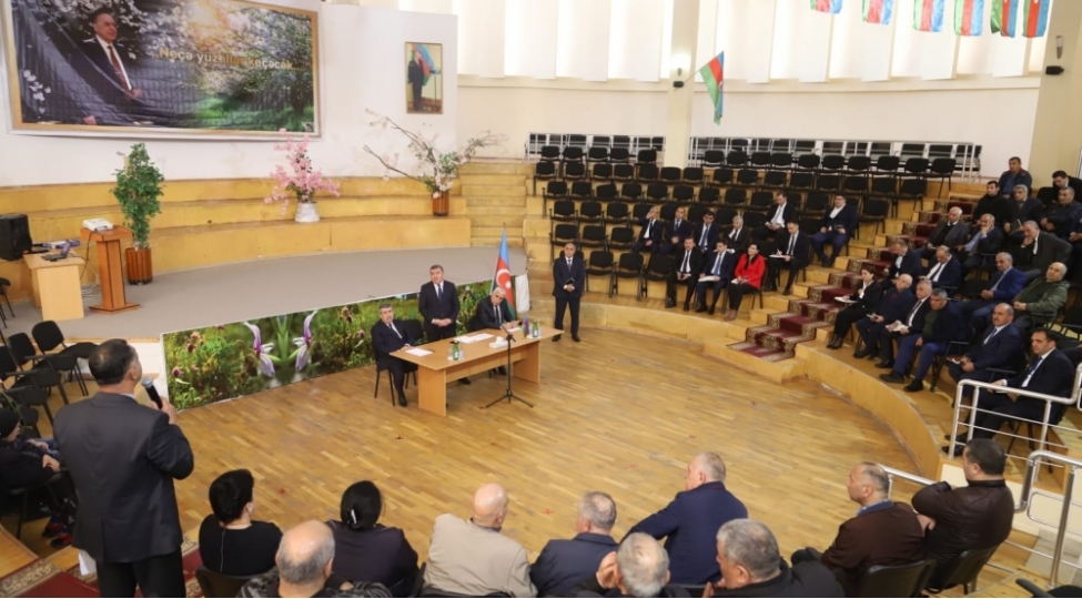 xetai-rayonundasakinlerle-novbeti-gorush-kechirilib-foto