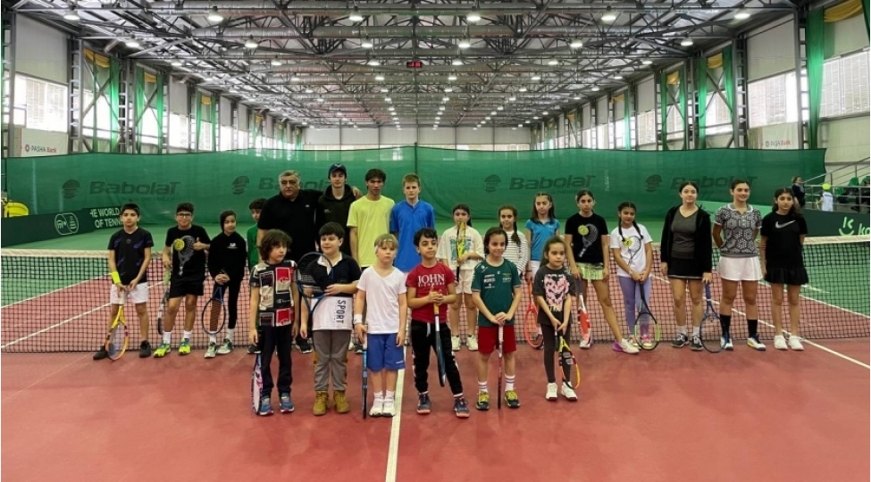 tennis-uzre-azerbaycan-birinciliyi-basha-chatib