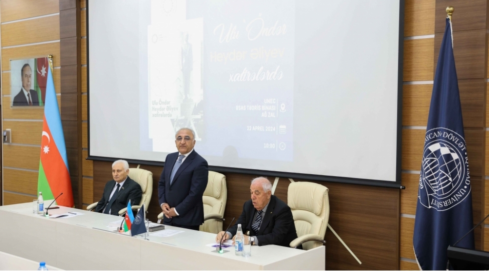 unec-de-ulu-onder-heyder-eliyev-xatirelerde-kitabinin-teqdimati-kechirilib-foto