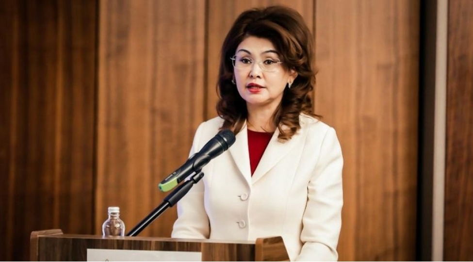 qazaxistan-medeniyyet-naziri-azerbaycana-gelir