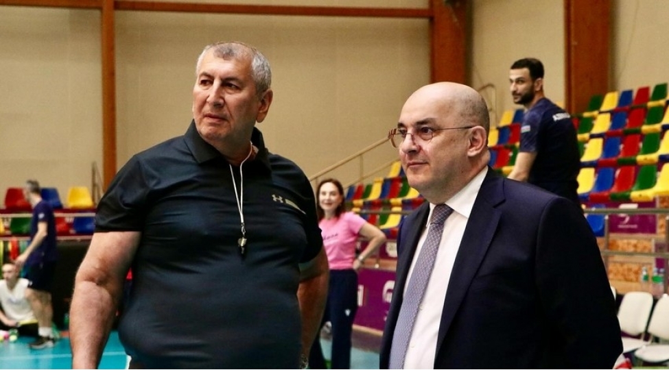 shahin-bagirov-azerbaycan-voleybol-millisinin-uzvleri-ile-gorushub-foto