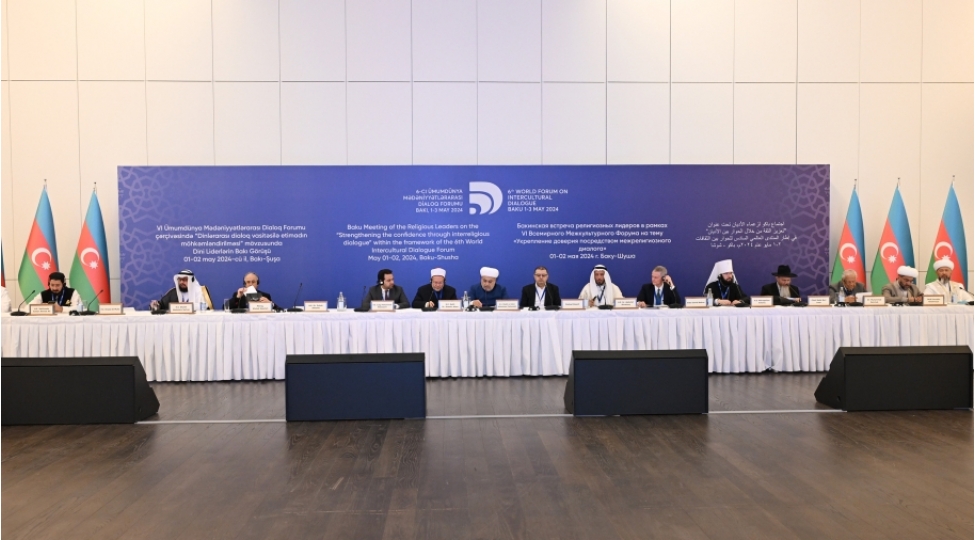 vi-umumdunya-medeniyyetlerarasi-dialoq-forumu-cherchivesinde-dini-liderlerin-baki-gorushu-teshkil-olunub-foto