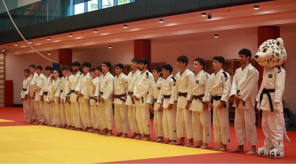 ilk-defe-kata-uzre-azerbaycan-birinciliyi-kechirilib-foto