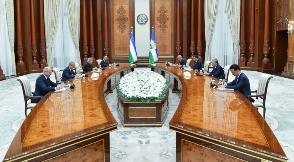 ozbekistan-prezidenti-azerbaycan-numayende-heyetini-qebul-edib