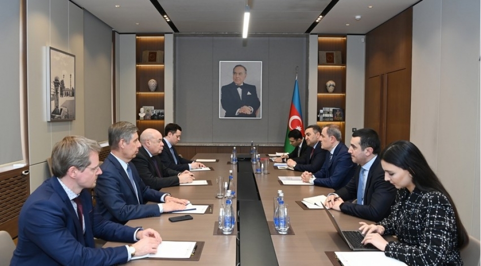 ceyhun-bayramov-rusiya-prezidentinin-xususi-numayendesi-ile-gorushub-foto