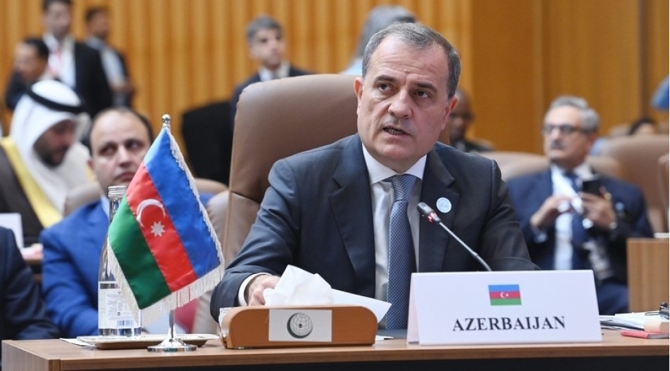 ceyhun-bayramov-iet-in-sammitinde-chixish-edib