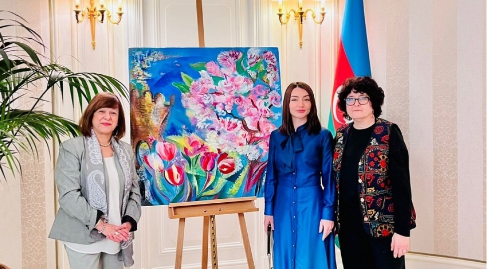 fransada-heyder-eliyevin-anadan-olmasinin-101-illiyine-hesr-olunmush-konsert-kechirilib-foto