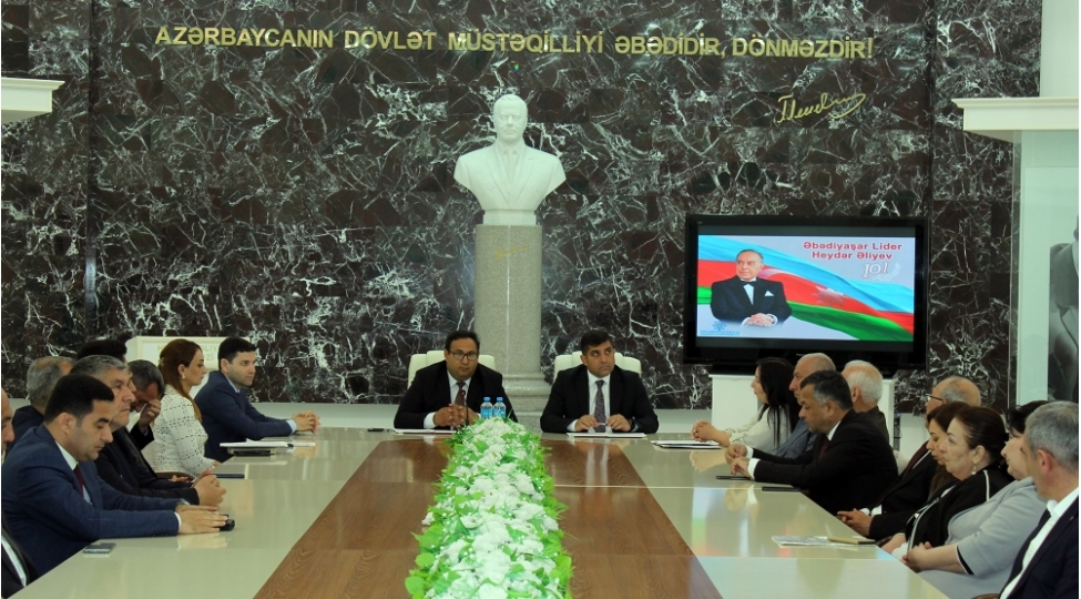haciqabulda-ebediyashar-lider-adli-elmi-praktik-konfrans-kechirilib-foto