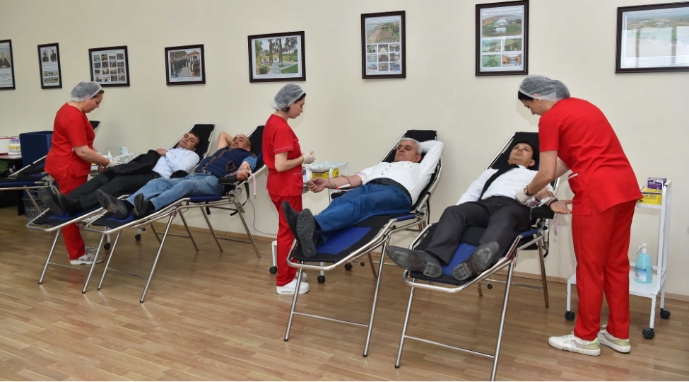 irsi-qan-xesteliklerinden-eziyyet-cheken-xestelere-yardim-meqsedile-qanverme-aksiyasi-kechirilib-foto