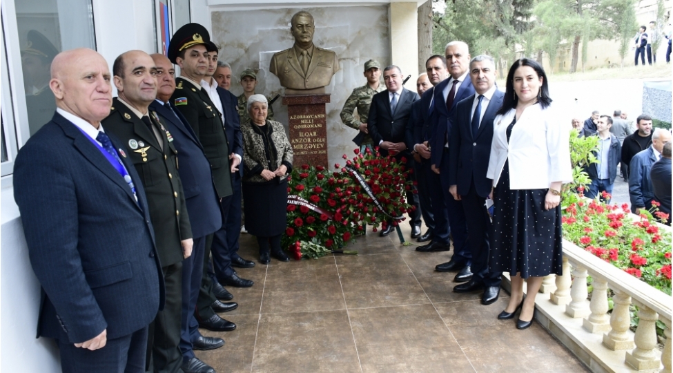 xetai-rayonunda-milli-qehreman-ilqar-mirzeyevin-bustunun-achilishi-olub-foto