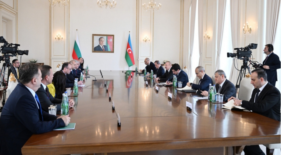 azerbaycan-ve-bolqaristan-prezidentleri-arasinda-genish-terkibde-gorush-olub-yenilenib