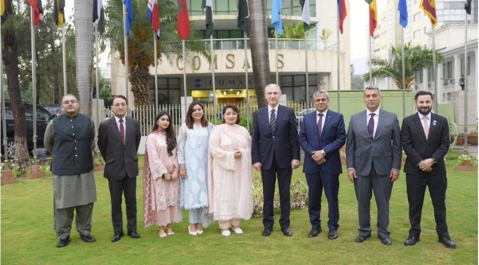 cop29-un-prezidenti-comsats-in-icrachi-direktoru-ile-gorushub