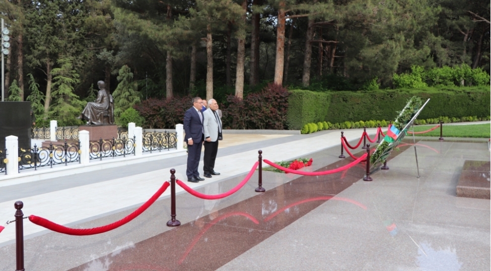 iwf-prezidenti-fexri-xiyabani-ziyaret-edib