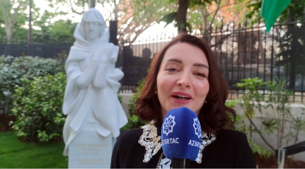 sefir-evian-lo-ben-meriyasi-natevanin-heykeline-qarshi-toredilmish-vandalizm-aktlarina-etinasizliq-gosterdi