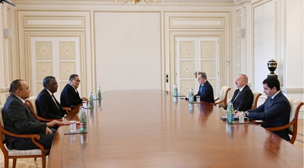 ilham-eliyev-tuvalunun-general-qubernatorunu-tonqanin-bash-nazirini-ve-baham-adalari-birliyinin-xarici-ishler-nazirini-qebul-edib