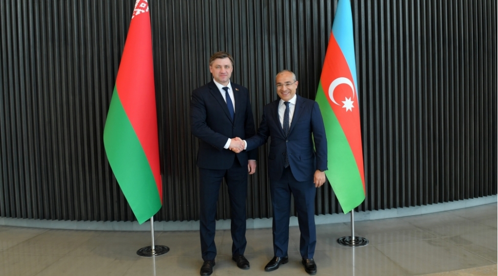 mikayil-cabbarov-belaruslu-nazirlerle-iki-olke-arasinda-iqtisadi-elaqelerin-mohkemliyini-muzakire-edib