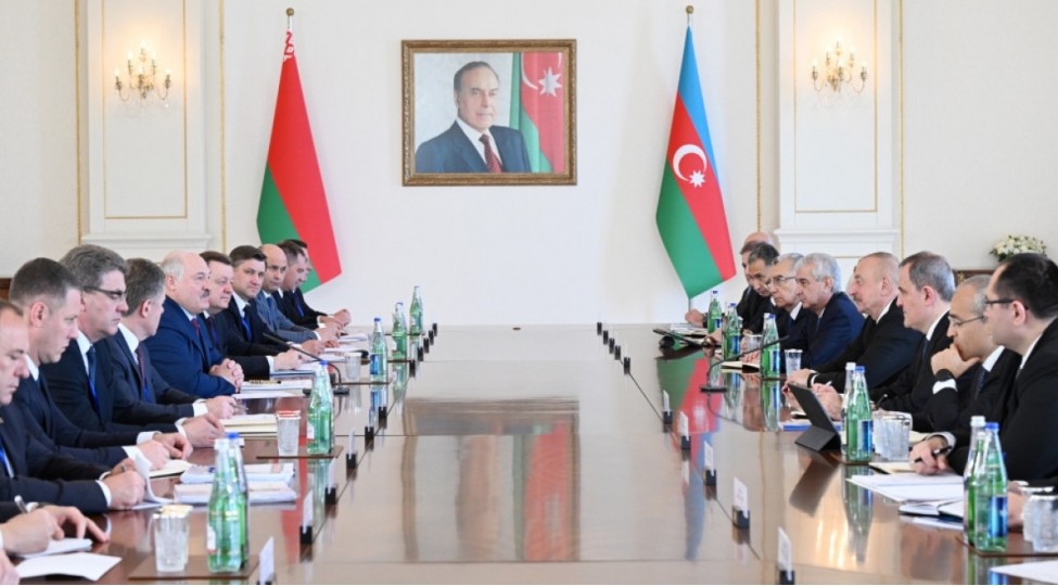 azerbaycan-liderinin-belaruslu-hemkari-ile-genish-terkibde-gorushu-kechirilib-yenilenibfoto