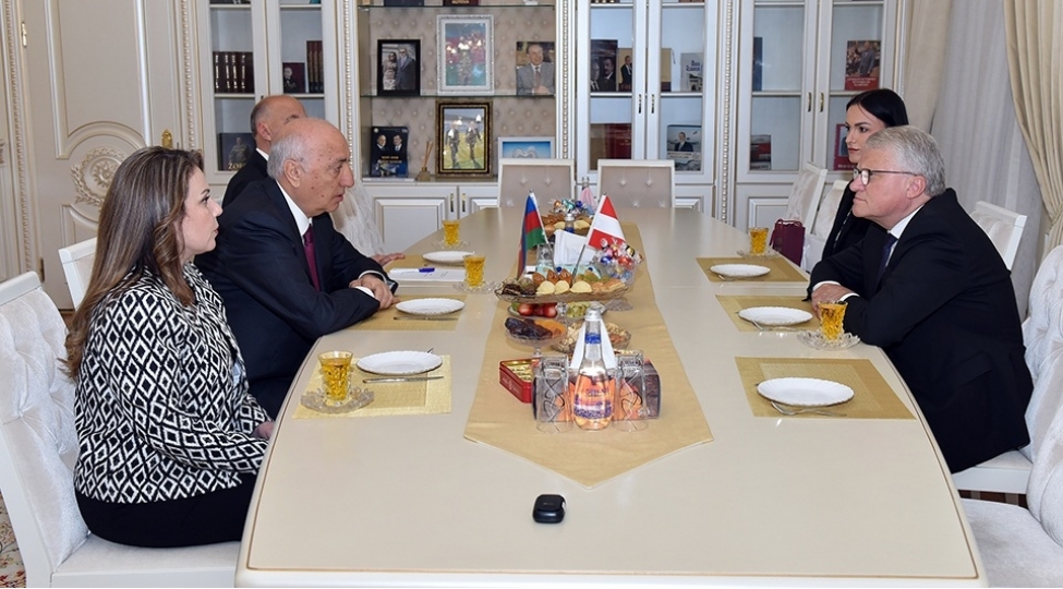 lints-sheherinin-meri-klaus-luqer-sumqayitda-olub-foto