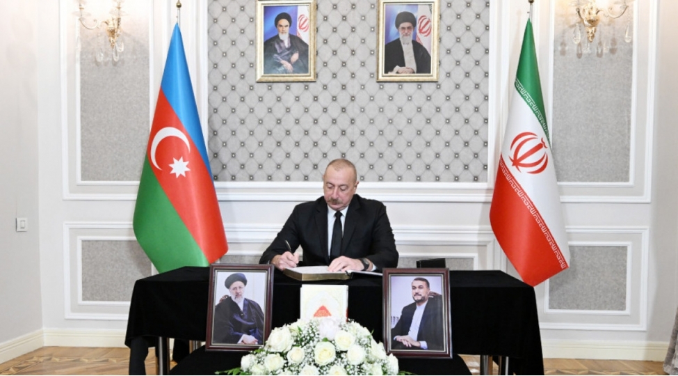 prezident-ilham-eliyev-iran-sefirliyinde-olub-bashsagligi-verib-yenilenibfoto