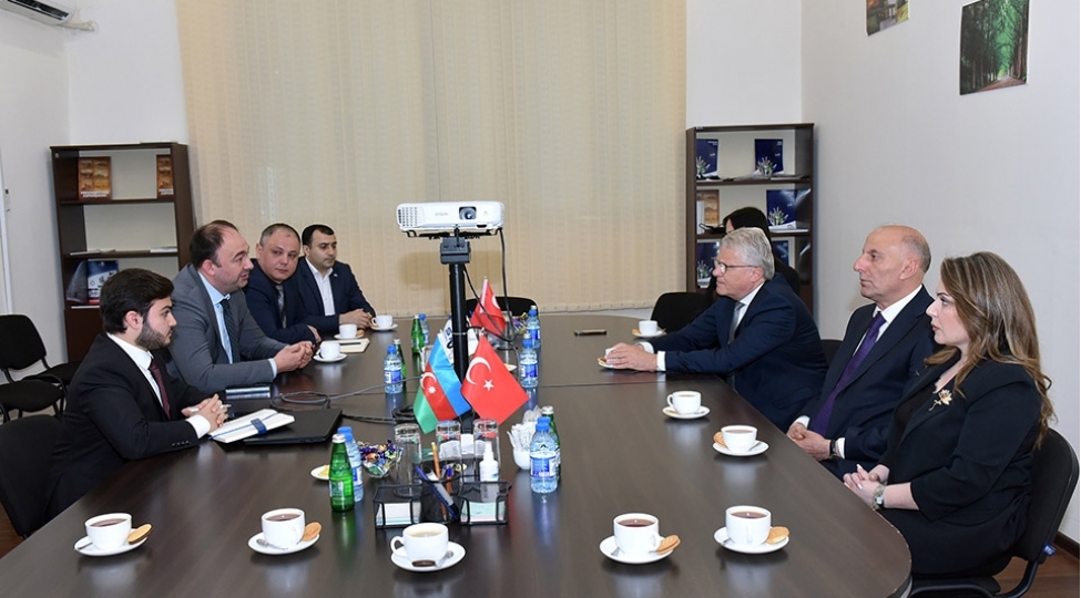 lints-sheherinin-meri-sumqayitda-fealiyyet-gosteren-senaye-muessiselerinde-olub
